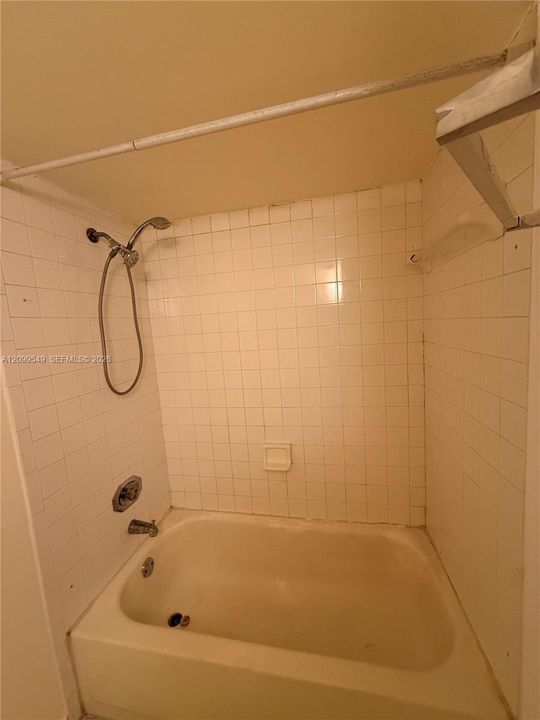 В аренду: $1,995 (2 спален, 2 ванн, 820 Квадратных фут)