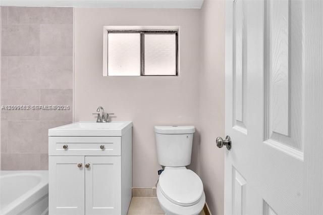 For Rent: $1,750 (0 beds, 1 baths, 700 Square Feet)
