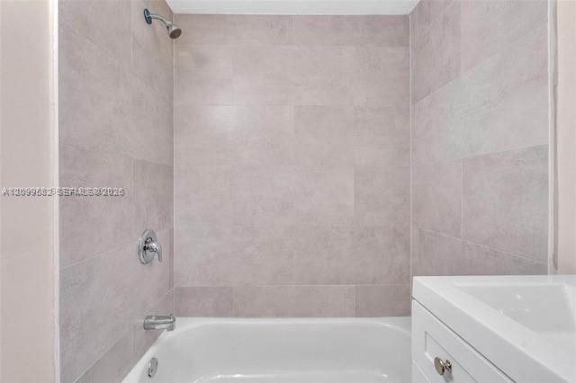 For Rent: $1,750 (0 beds, 1 baths, 700 Square Feet)