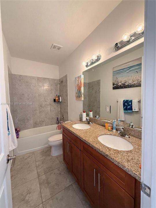 For Rent: $3,300 (4 beds, 2 baths, 1840 Square Feet)