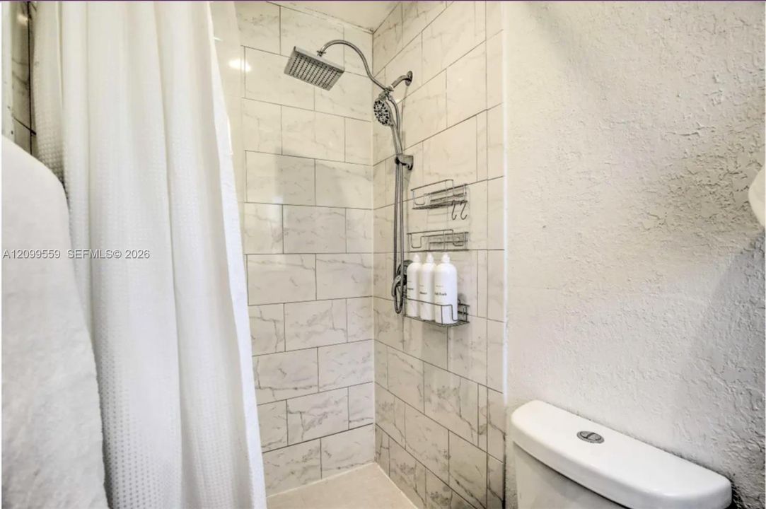 En Renta: $4,500 (3 camas, 2 baños, 1396 Pies cuadrados)