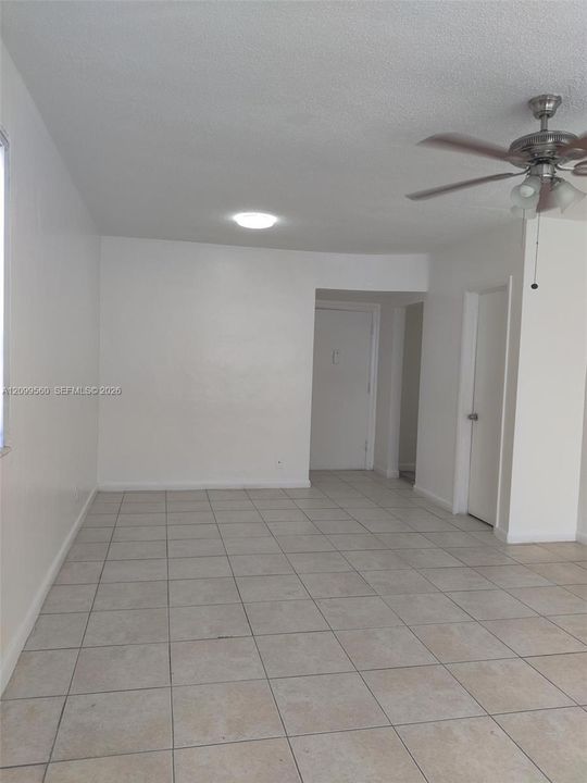 Recientemente alquilado: $1,400 (1 camas, 1 baños, 0 Pies cuadrados)