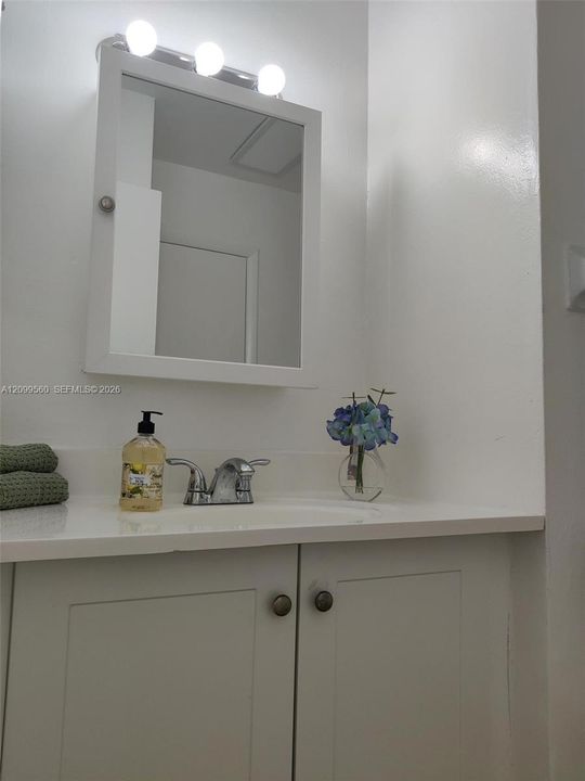 Recientemente alquilado: $1,400 (1 camas, 1 baños, 0 Pies cuadrados)
