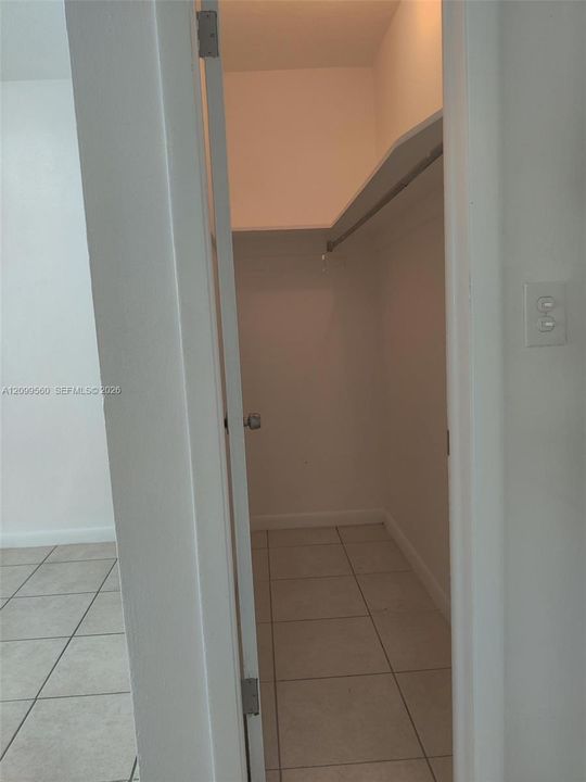 Recientemente alquilado: $1,400 (1 camas, 1 baños, 0 Pies cuadrados)