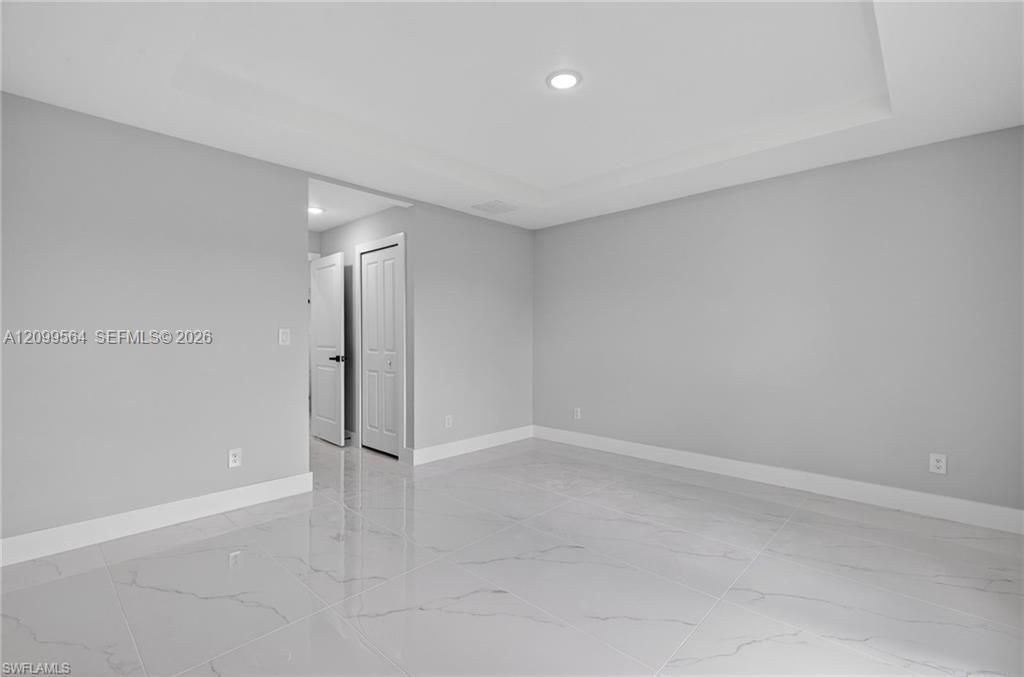 For Sale: $289,000 (3 beds, 2 baths, 1400 Square Feet)