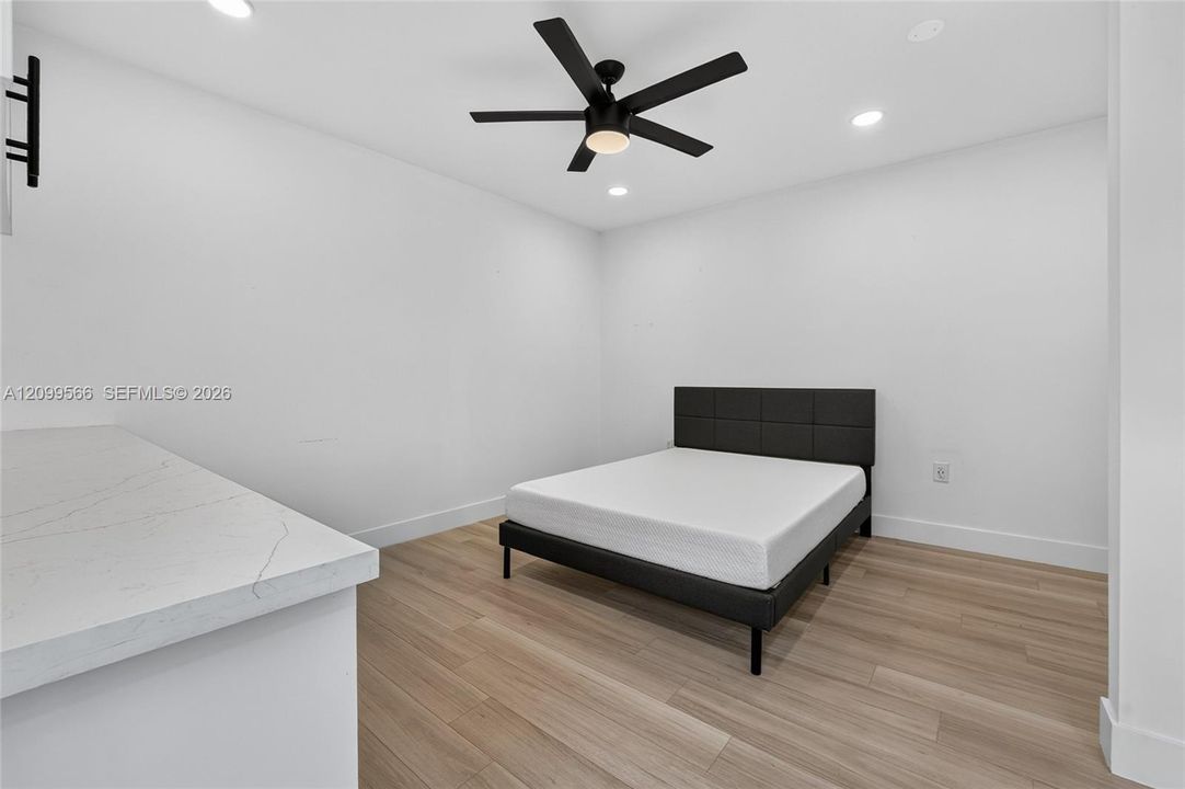 For Sale: $1,100,000 (4 beds, 3 baths, 2552 Square Feet)