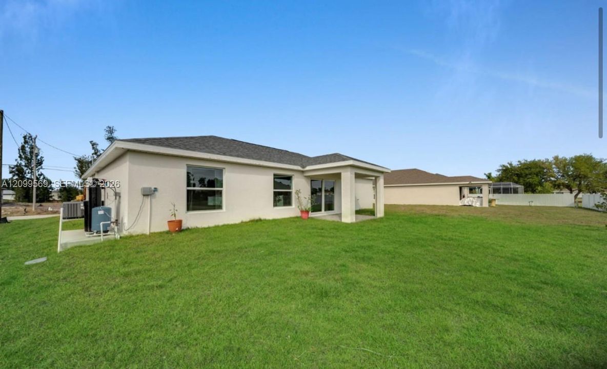 En Venta: $275,000 (3 camas, 2 baños, 0 Pies cuadrados)