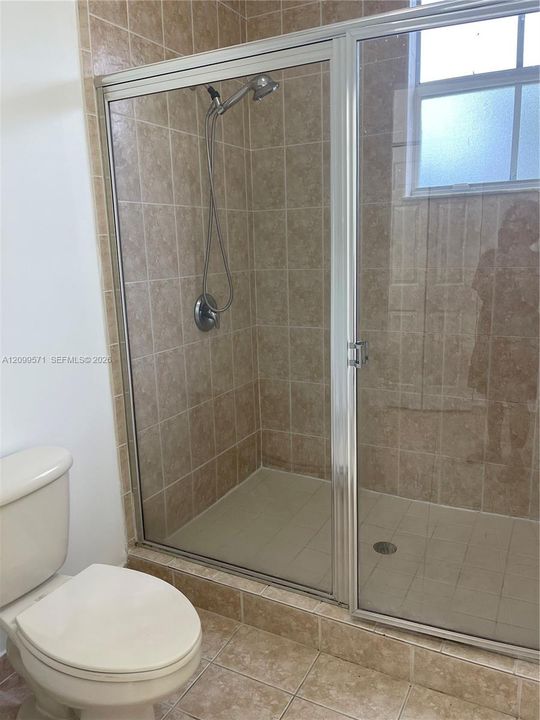 На продажу: $365,000 (2 спален, 2 ванн, 1410 Квадратных фут)