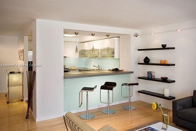 For Rent: $4,800 (2 beds, 2 baths, 1249 Square Feet)
