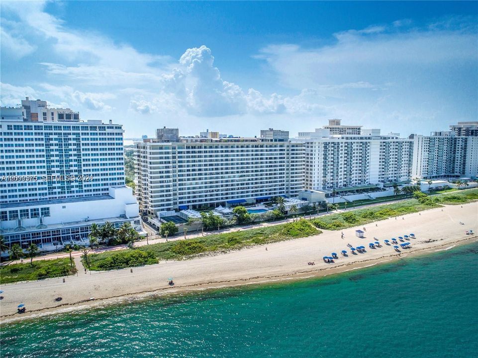 На продажу: $574,000 (1 спален, 2 ванн, 1064 Квадратных фут)