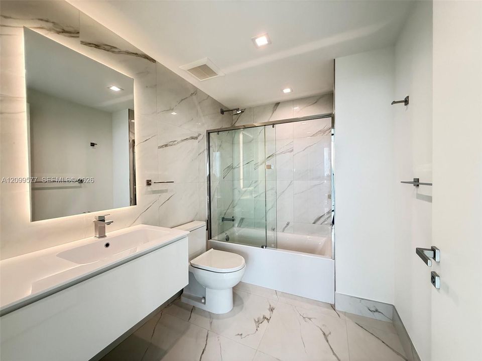 For Sale: $1,050,000 (2 beds, 2 baths, 0 Square Feet)