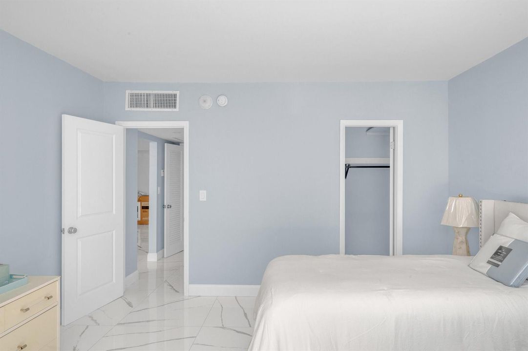 10 Bedroom (4)