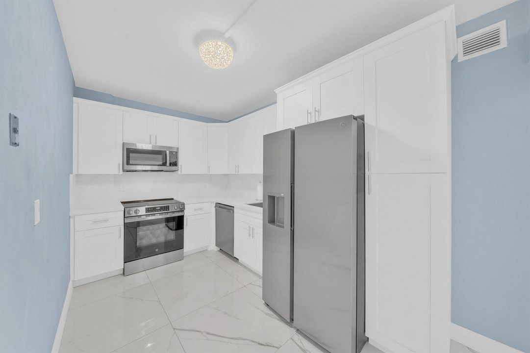 15 Kitchen (3)