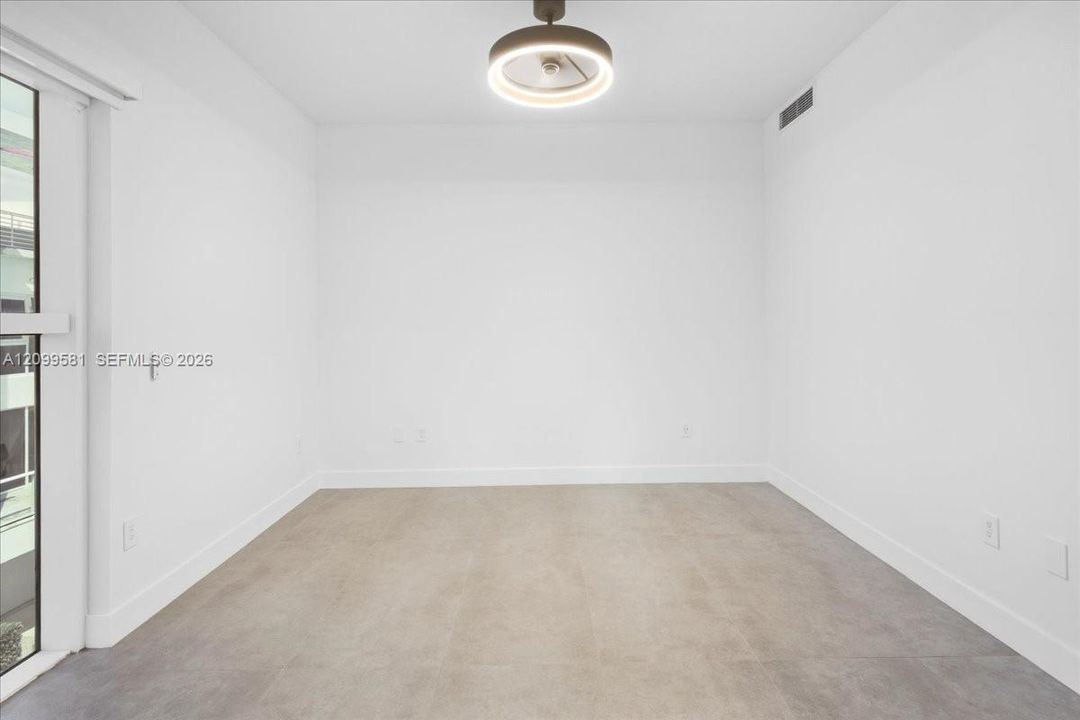 En Venta: $1,895,000 (3 camas, 2 baños, 2236 Pies cuadrados)