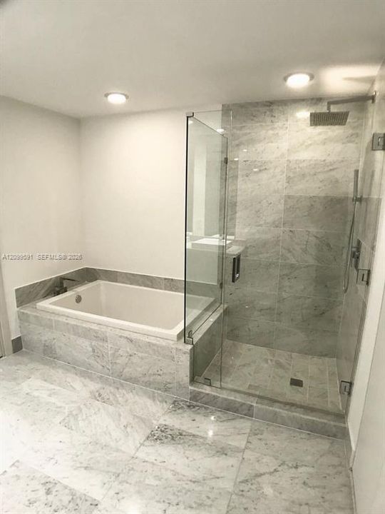 For Rent: $4,200 (1 beds, 2 baths, 849 Square Feet)