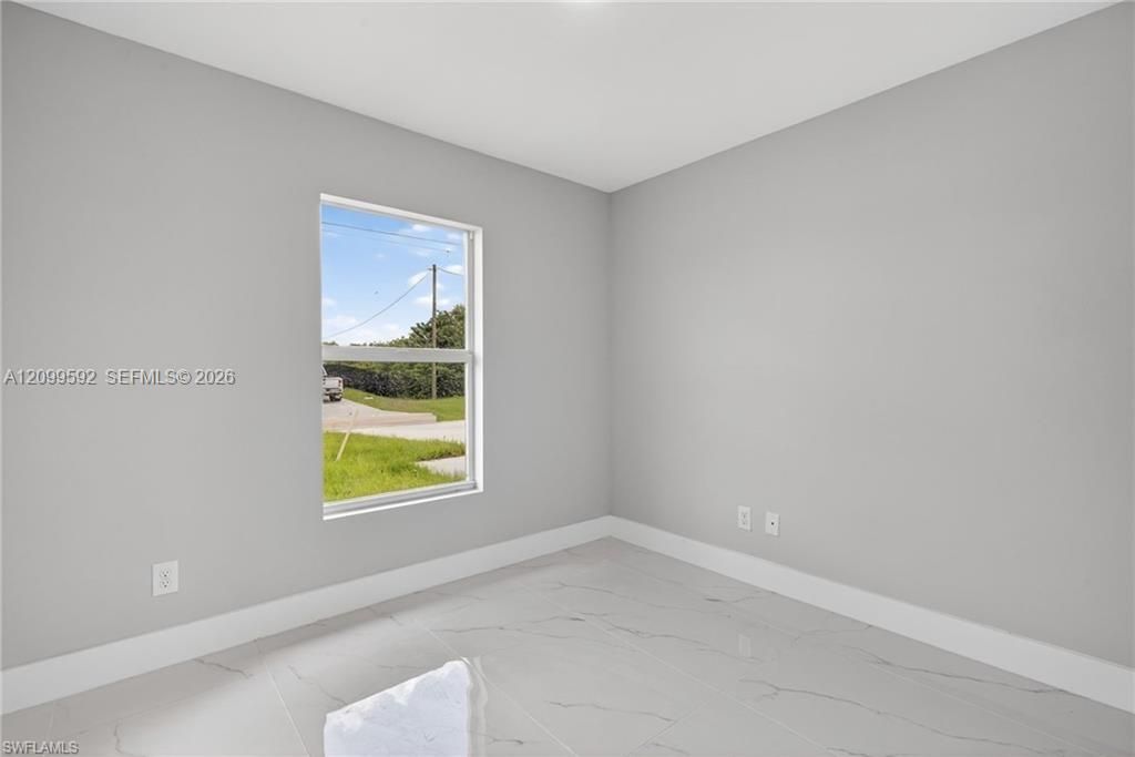 En Venta: $289,998 (4 camas, 2 baños, 1450 Pies cuadrados)