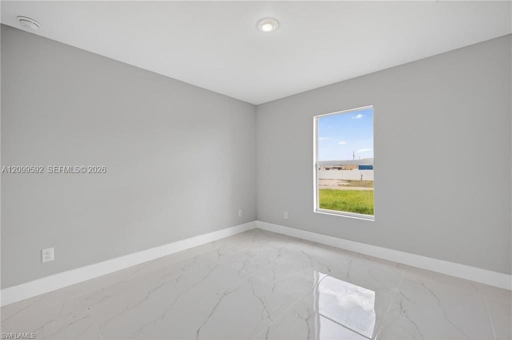 En Venta: $289,998 (4 camas, 2 baños, 1450 Pies cuadrados)