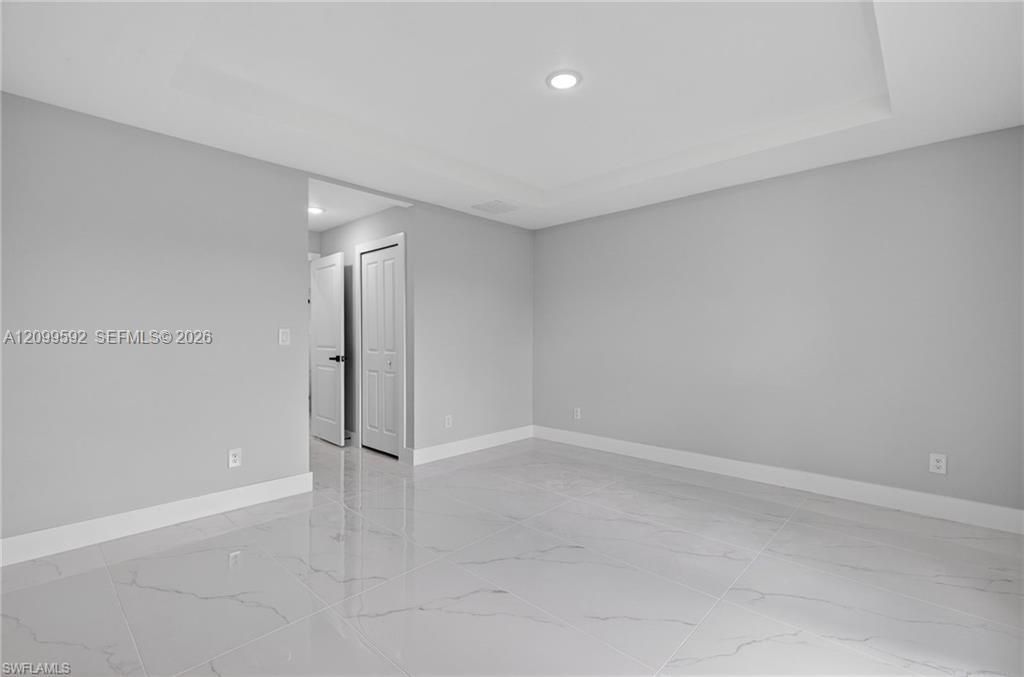 En Venta: $289,998 (4 camas, 2 baños, 1450 Pies cuadrados)