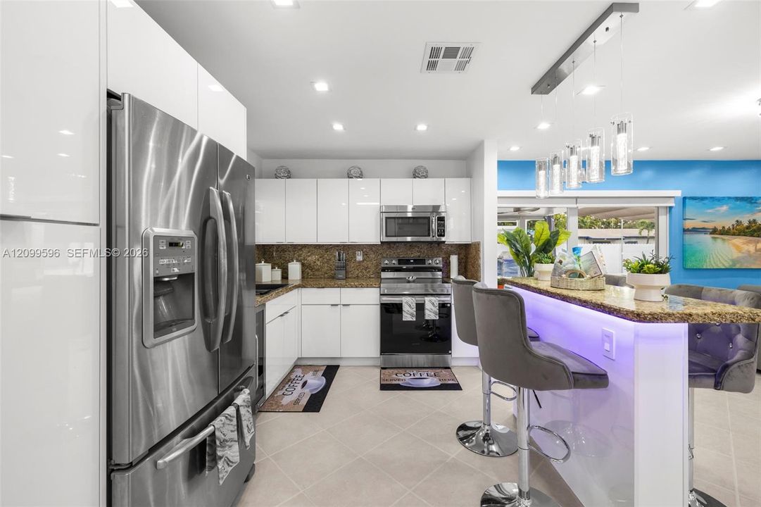 En Venta: $840,000 (3 camas, 1 baños, 1012 Pies cuadrados)