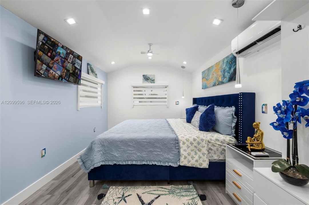 En Venta: $840,000 (3 camas, 1 baños, 1012 Pies cuadrados)