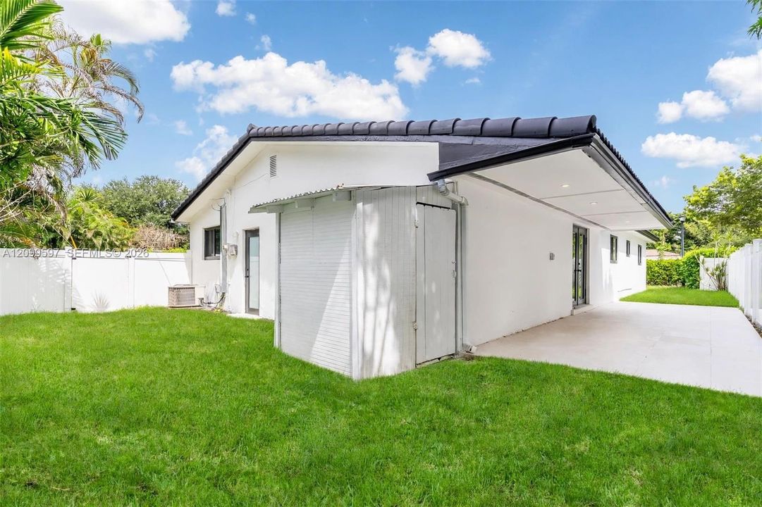 На продажу: $950,000 (3 спален, 2 ванн, 1422 Квадратных фут)