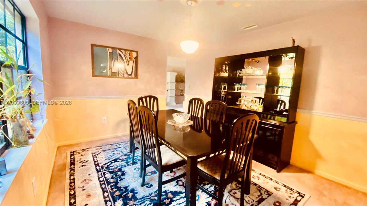 For Sale: $784,000 (4 beds, 2 baths, 2598 Square Feet)