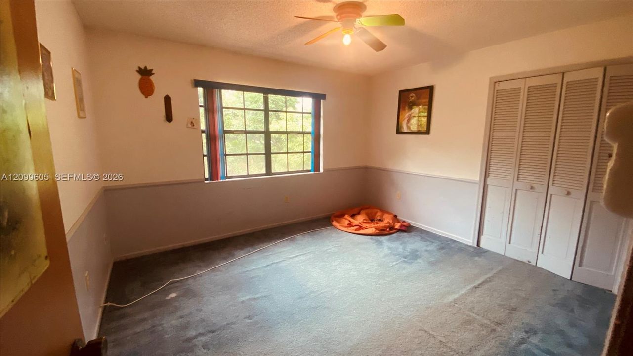For Sale: $784,000 (4 beds, 2 baths, 2598 Square Feet)