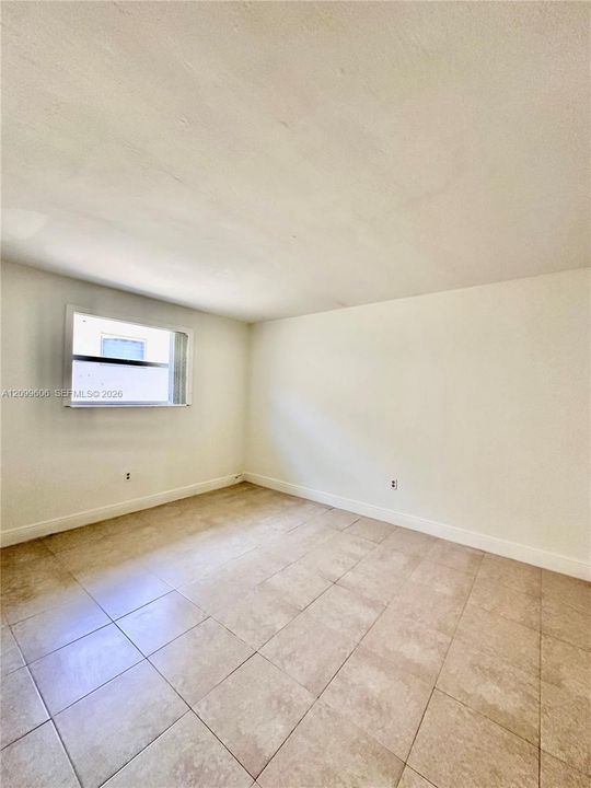 For Rent: $2,350 (2 beds, 2 baths, 7356 Square Feet)