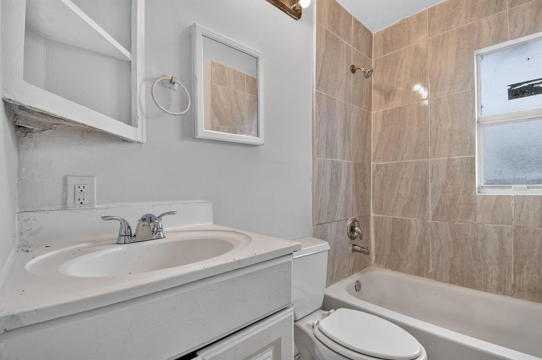 8857thStreet(42)