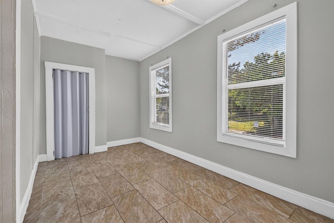 8857thStreet(26)