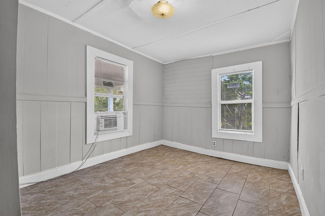 8857thStreet(36)
