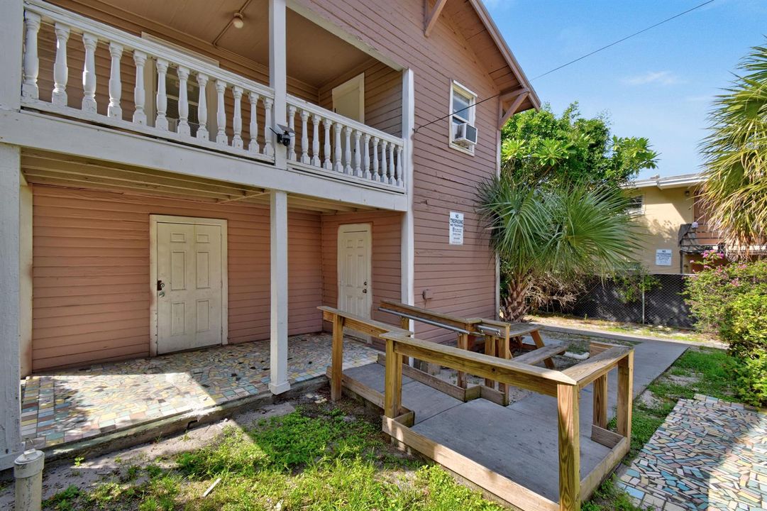 8857thStreet(44)