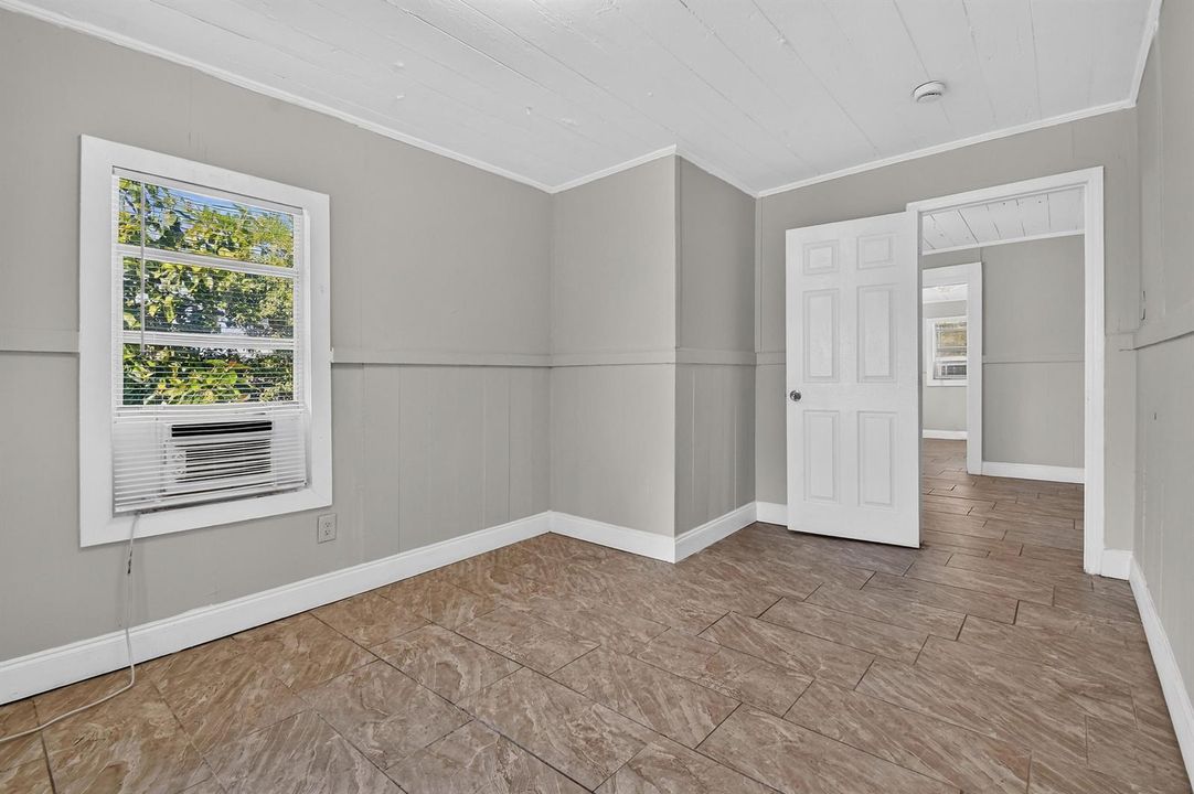 8857thStreet(25)