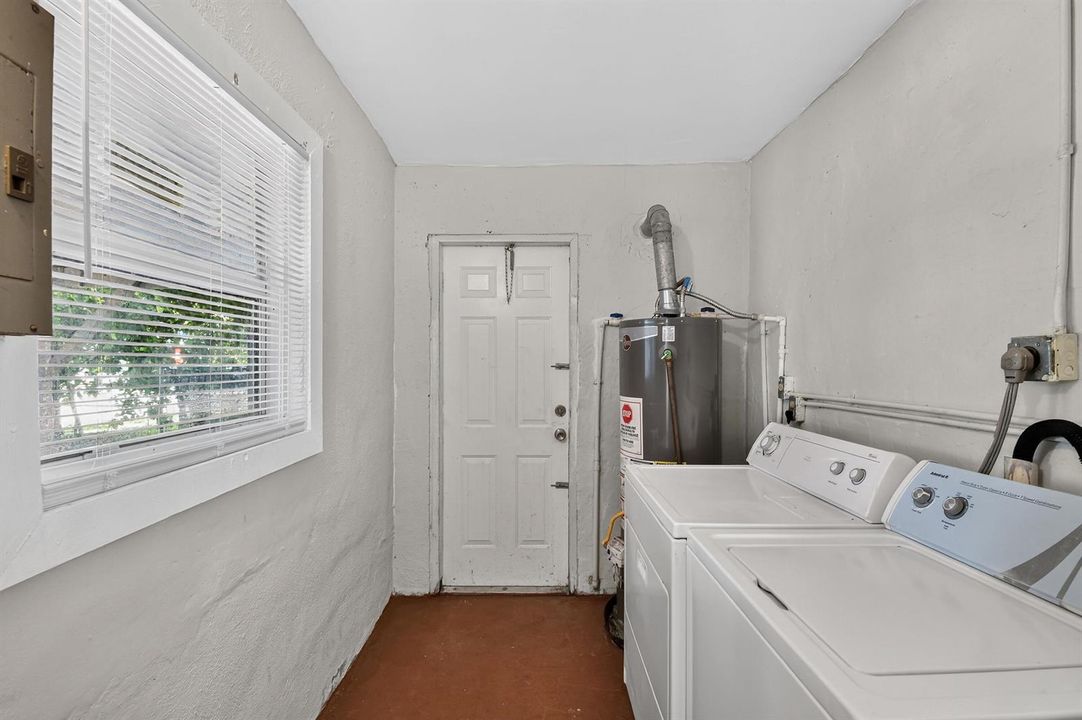 8857thStreet(21)
