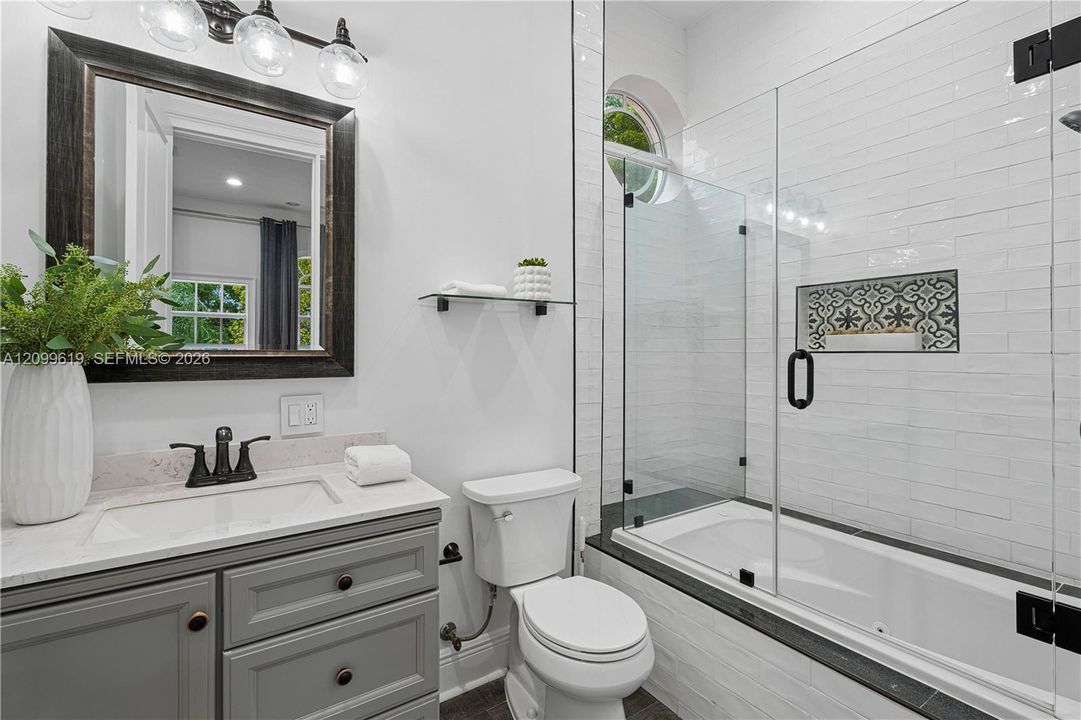 Ensuite in Hobby Room
