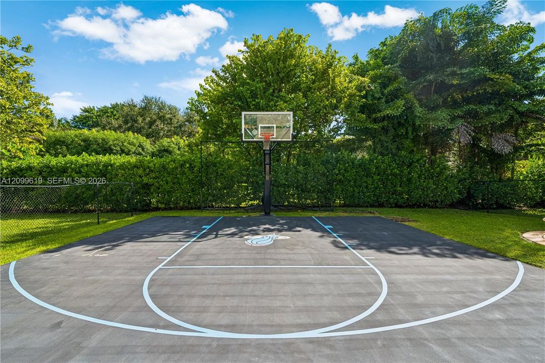 En Venta: $5,500,000 (6 camas, 9 baños, 7271 Pies cuadrados)