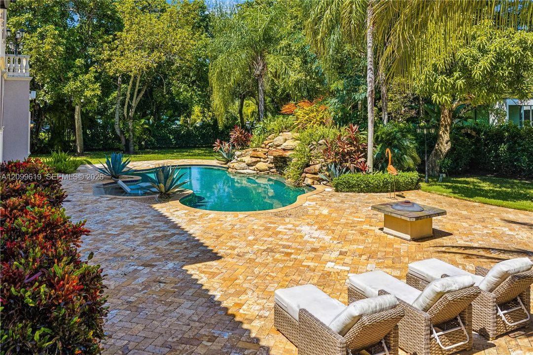 En Venta: $5,500,000 (6 camas, 9 baños, 7271 Pies cuadrados)