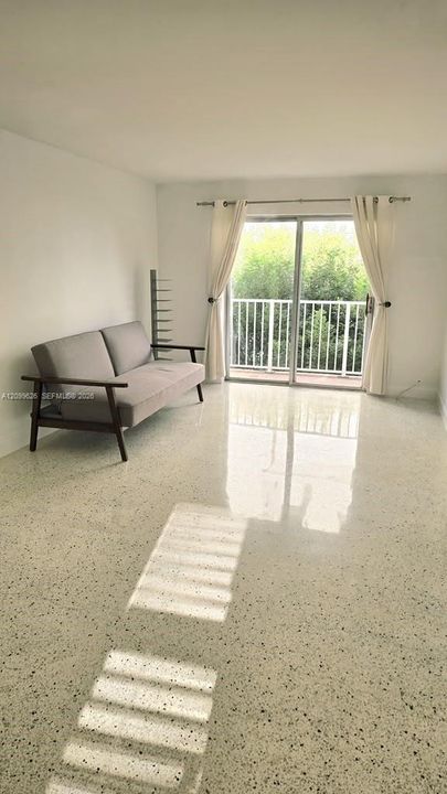 Living/Dining area