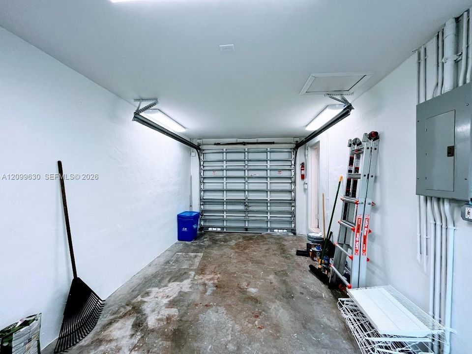 В аренду: $4,500 (3 спален, 2 ванн, 1497 Квадратных фут)