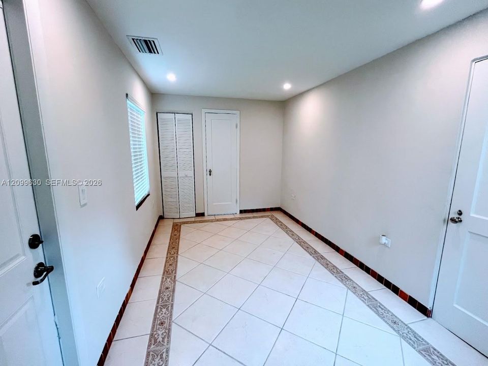 В аренду: $4,500 (3 спален, 2 ванн, 1497 Квадратных фут)