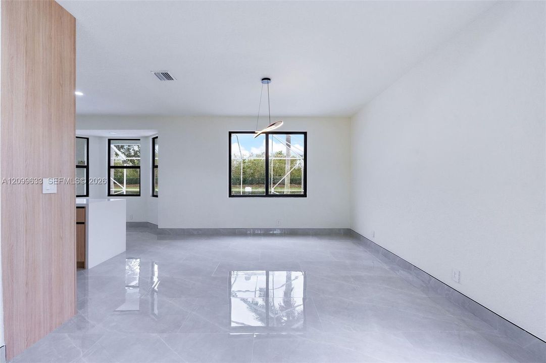 For Sale: $1,290,000 (4 beds, 2 baths, 2730 Square Feet)