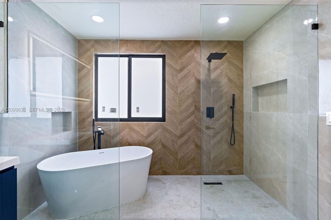 For Sale: $1,290,000 (4 beds, 2 baths, 2730 Square Feet)