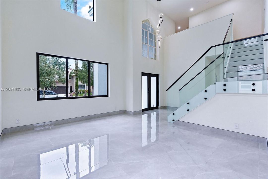 For Sale: $1,290,000 (4 beds, 2 baths, 2730 Square Feet)