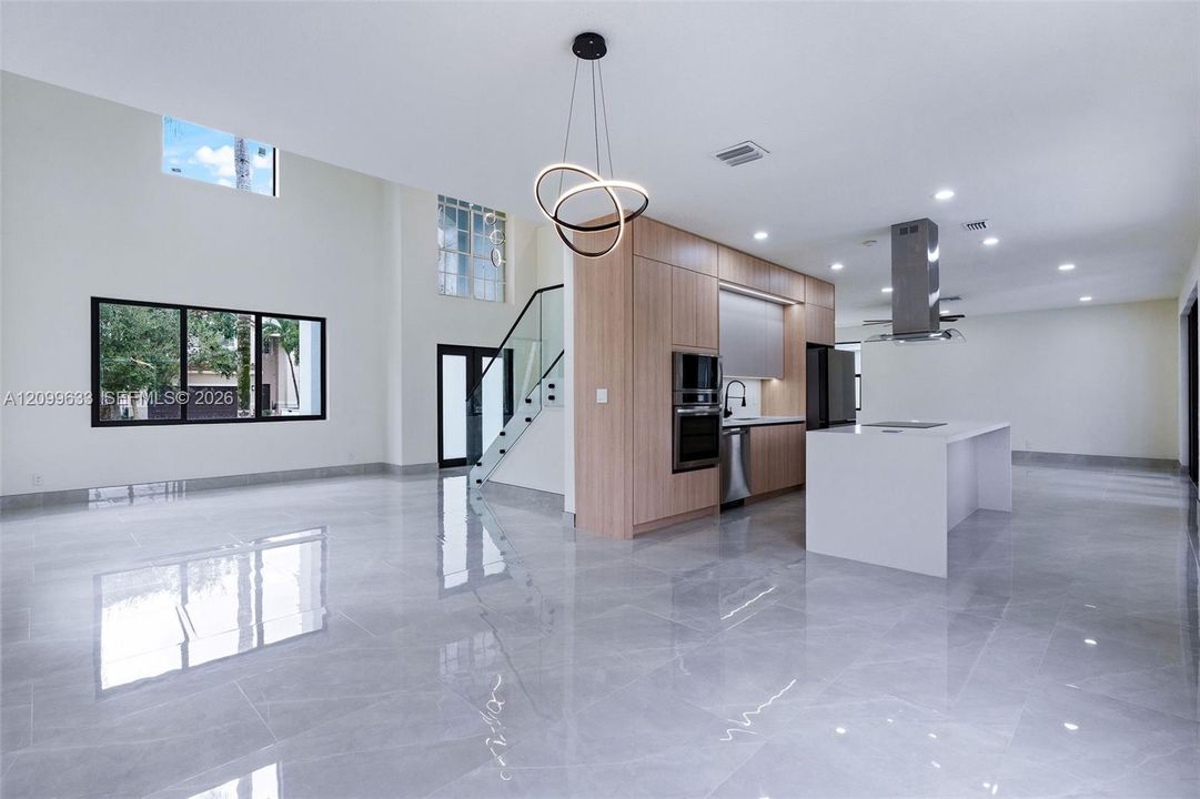 For Sale: $1,290,000 (4 beds, 2 baths, 2730 Square Feet)