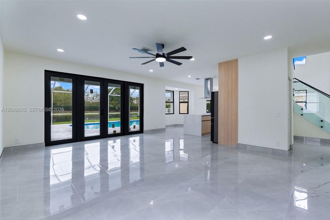 For Sale: $1,290,000 (4 beds, 2 baths, 2730 Square Feet)