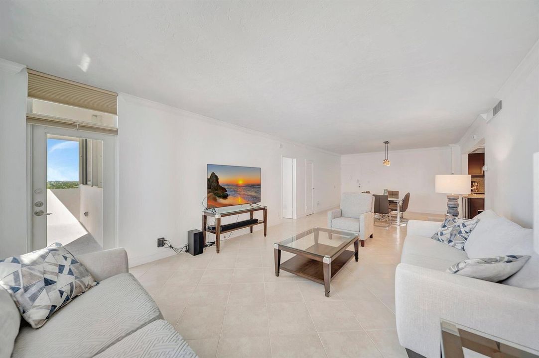 Living Room 6
