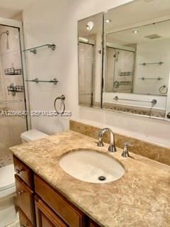 На продажу: $195,000 (2 спален, 2 ванн, 920 Квадратных фут)