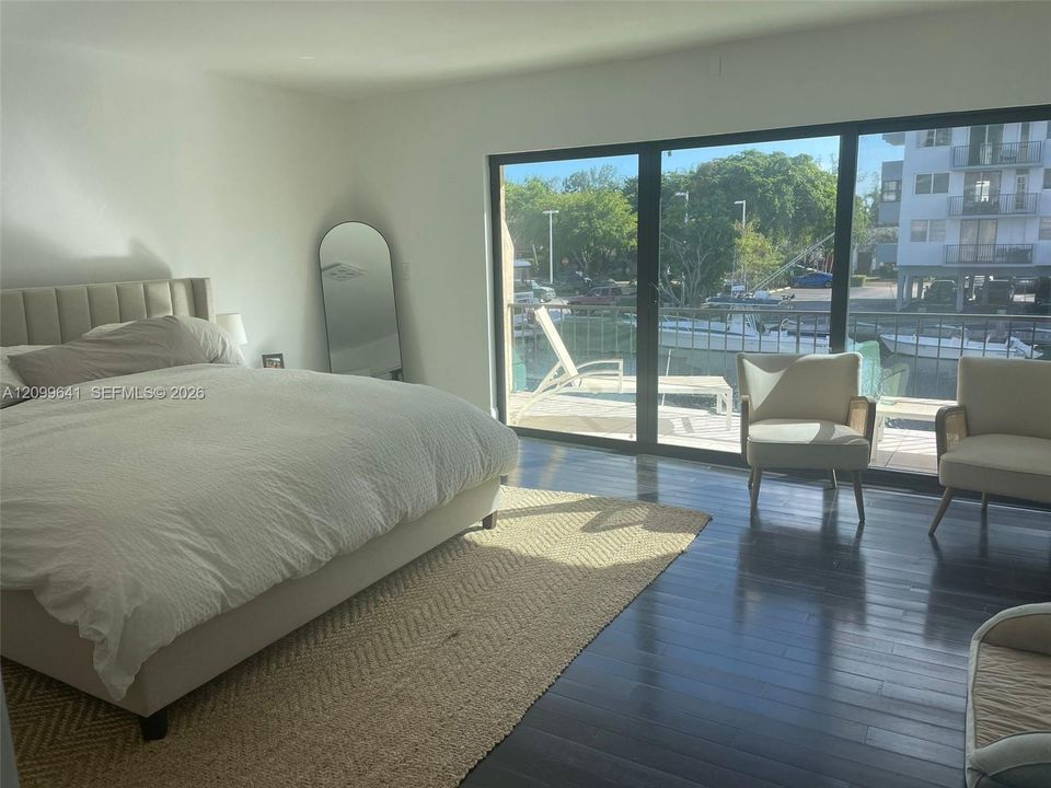 For Sale: $989,000 (2 beds, 2 baths, 1486 Square Feet)
