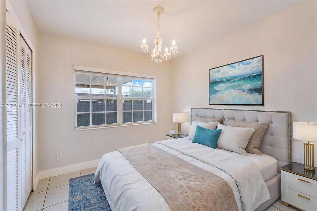 En Venta: $680,000 (4 camas, 2 baños, 1749 Pies cuadrados)