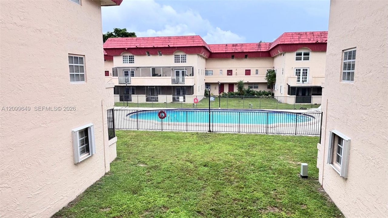 В аренду: $1,850 (1 спален, 1 ванн, 1050 Квадратных фут)